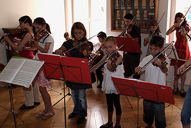 Schülervorspiele in der Geigenbauwerkstatt Rusch & Conradi